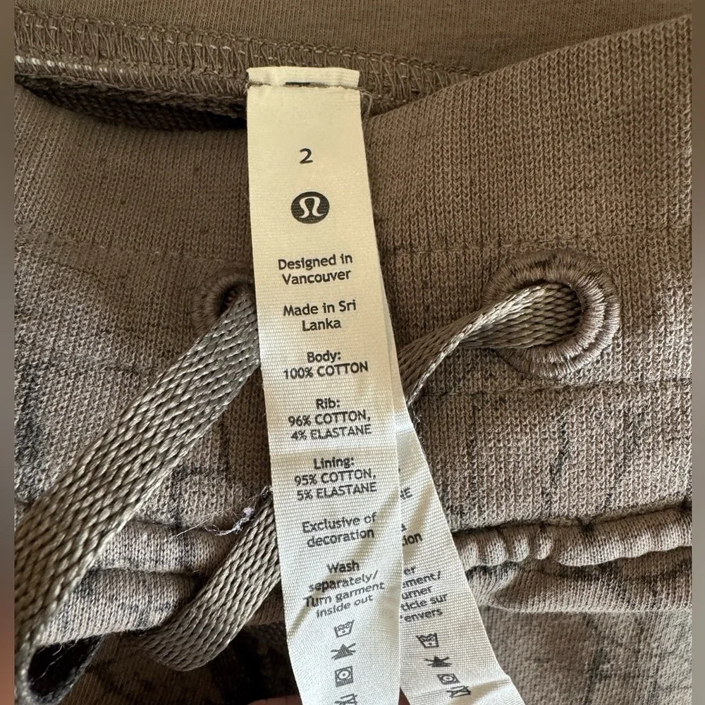 Lululemon Warm Down Jogger *7/8 Length Pants Size 2 - Picture 3 of 10